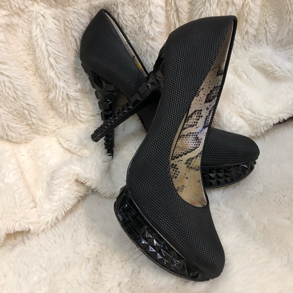 Rachel Roy high spike heeled pumps